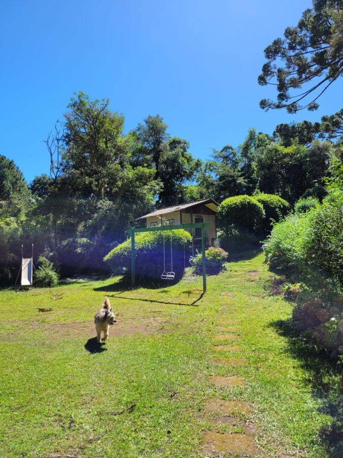 Casa Em Campos Do Jordao - 3 Quartos, Com Churrasqueira Exterior foto