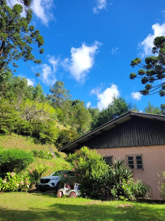 Casa Em Campos Do Jordao - 3 Quartos, Com Churrasqueira Exterior foto